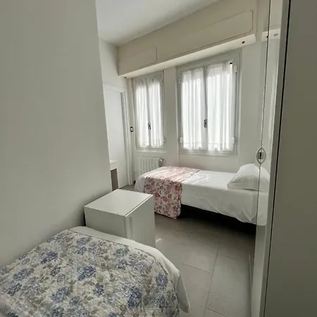 فندق Fontanella 2*